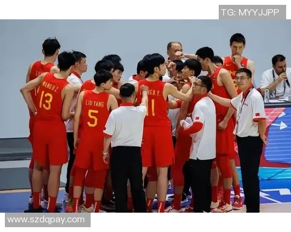 2017年中国男篮与美国队激战回顾：精彩瞬间与赛场亮点分析