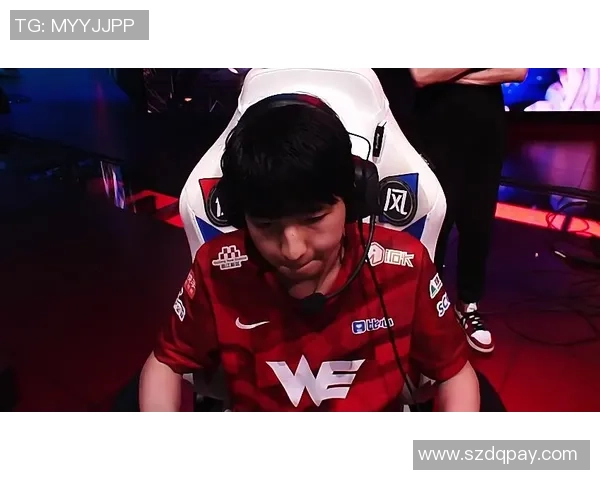 聚焦DOTA2：探讨FPX战队在比赛中的意识与决策分析